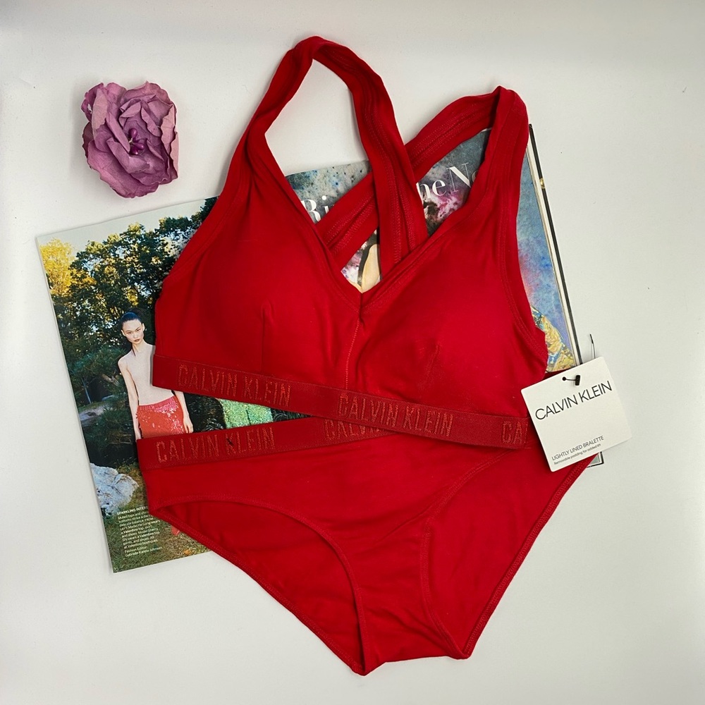 NEW Calvin Klein Lightly lines monochrome Bralette Bikini Set